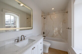 31 S Perry St in Poughkeepsie, NY - Building Photo - Building Photo