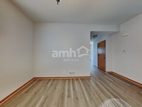 1204 Stonecrop Ln in Joliet, IL - Foto de edificio - Building Photo