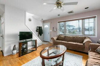 250 N Rutherford Ave in Massapequa, NY - Building Photo - Building Photo