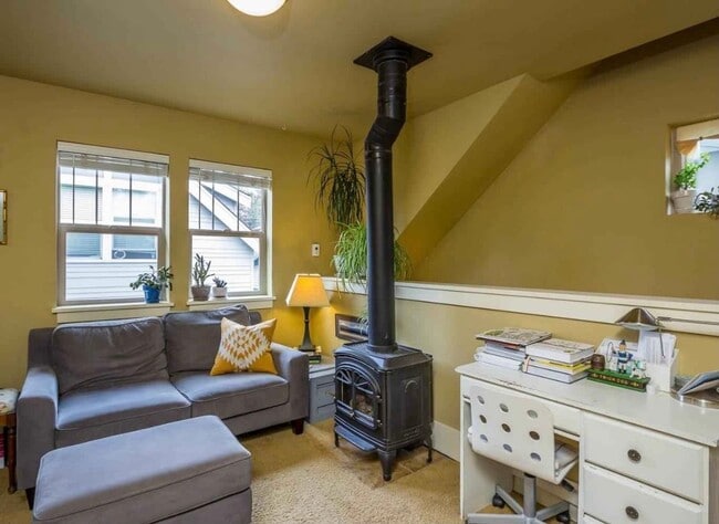 964 SW Hill St in Bend, OR - Building Photo - Building Photo