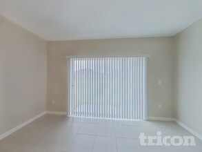 220 Garnet Ave in Kissimmee, FL - Building Photo - Building Photo