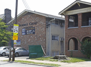 The Highland On Clinch in Knoxville, TN - Foto de edificio - Building Photo