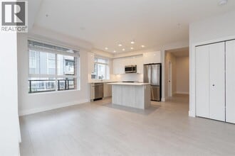 11655 Fraser St in Maple Ridge, BC - Building Photo - Building Photo