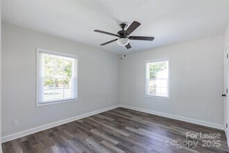 2237 Ashley Rd in Charlotte, NC - Building Photo - Building Photo