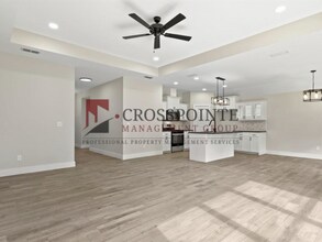 16414 Crossing Cir in Lindale, TX - Building Photo - Building Photo