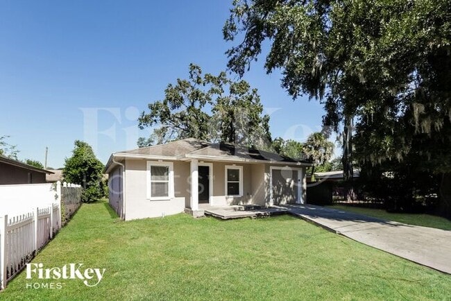 1212 E 108th Ave in Tampa, FL - Building Photo - Building Photo