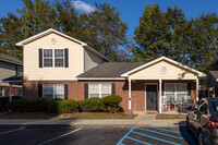 Hampton Chase in Orangeburg, SC - Building Photo - Building Photo