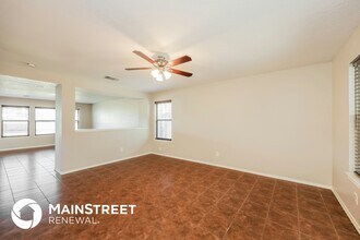 9750 Hawk Elm in Converse, TX - Foto de edificio - Building Photo