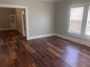 515 Harrison Ln in Wharton, TX - Building Photo - Building Photo