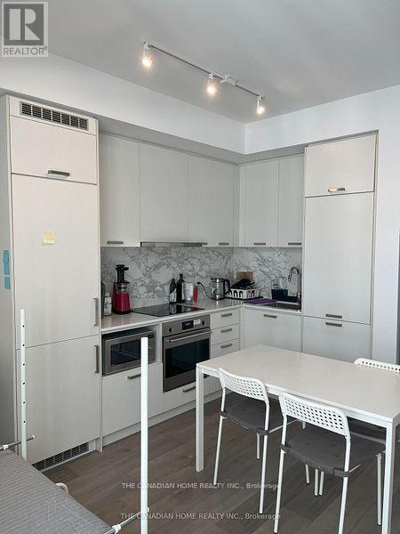 10 Honeycrisp Cres in Vaughan, ON - Building Photo - Building Photo