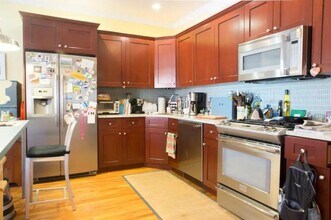 109 Wolcott St in Brooklyn, NY - Building Photo - Building Photo