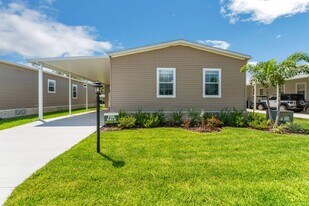 3109 Walden Shores Blvd in Lake Wales, FL - Building Photo