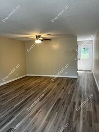 483 Ellenwood Dr photo'