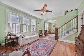 103 E Monroe Ave in Alexandria, VA - Building Photo - Building Photo