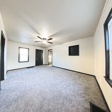 2716 Maple St in Des Moines, IA - Building Photo - Building Photo