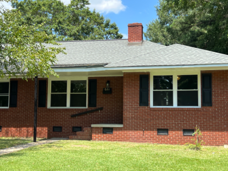 621 Cameron Dr in Kinston, NC - Building Photo