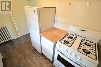 202 O'Connor Dr in Toronto, ON - Building Photo - Building Photo