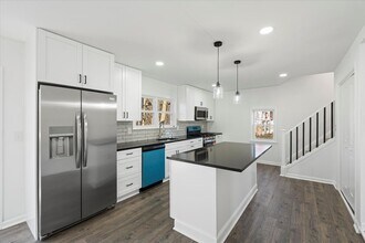 53 Owasco St in Auburn, NY - Foto de edificio - Building Photo