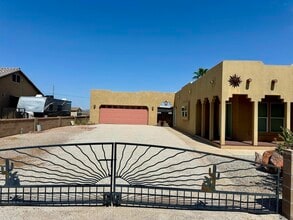 28702 Canal Ave in Wellton, AZ - Building Photo - Building Photo