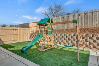 10035 Fletching Wy in Sacramento, CA - Building Photo - Building Photo