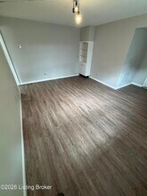 338 Idlewylde Dr in Louisville, KY - Building Photo - Building Photo