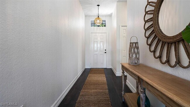 9620 Casa Mar Cir in Ft. Myers, FL - Building Photo - Building Photo