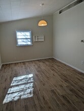 635 E Grove Ave in Rantoul, IL - Building Photo - Building Photo