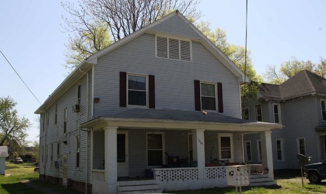 1406 Parrett St in Evansville, IN - Building Photo - Building Photo