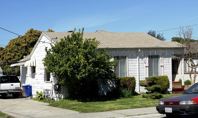 214-216 Bristol Blvd in Oakland, CA - Building Photo - Building Photo