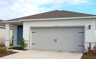 1329 Derry Ave in Haines City, FL - Building Photo