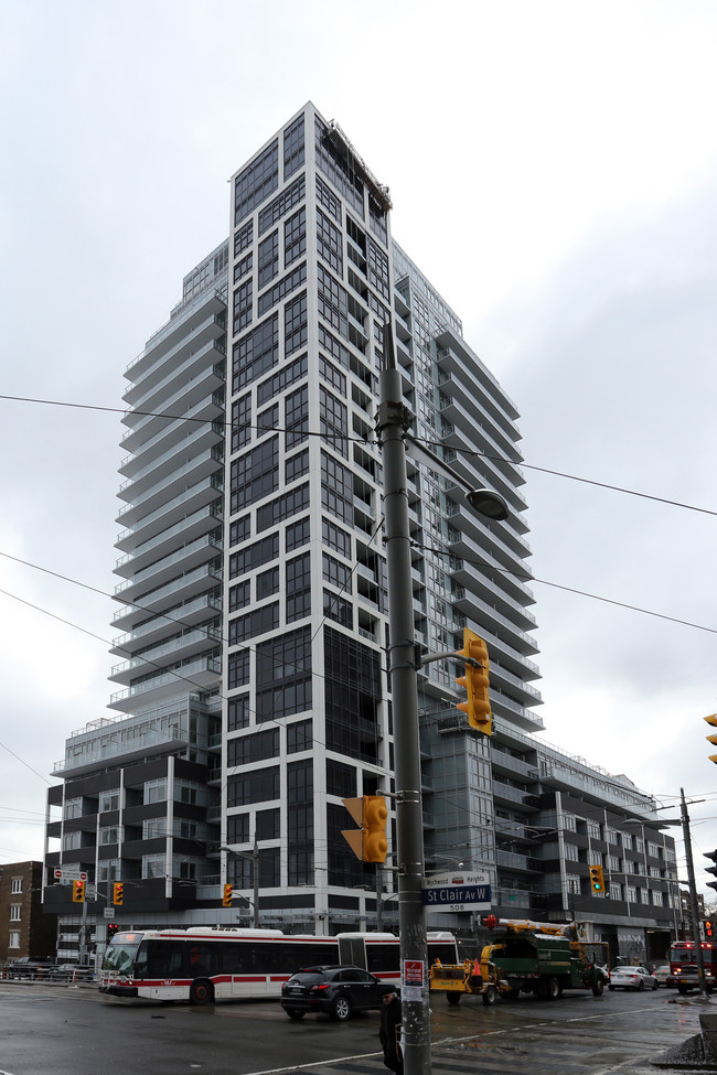 Rise Condominiums in Toronto, ON - Building Photo - Building Photo