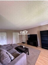 2740 Rosalyn Ct in New Hope, MN - Building Photo - Building Photo