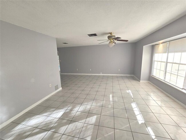 6117 Shadow Wood Ct in Orlando, FL - Building Photo - Building Photo