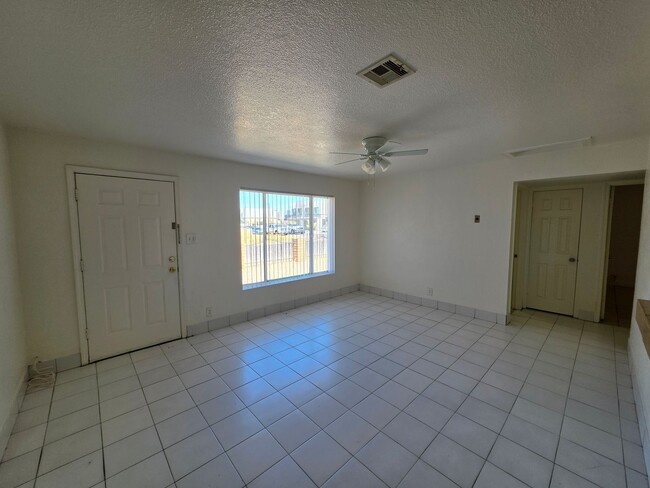 331 W Carson Rd in Phoenix, AZ - Foto de edificio - Building Photo