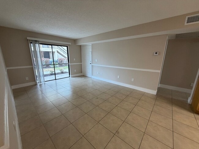 5305 Summerlin Rd in Ft. Myers, FL - Building Photo - Building Photo