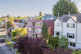 Morgan Junction in Seattle, WA - Foto de edificio - Building Photo