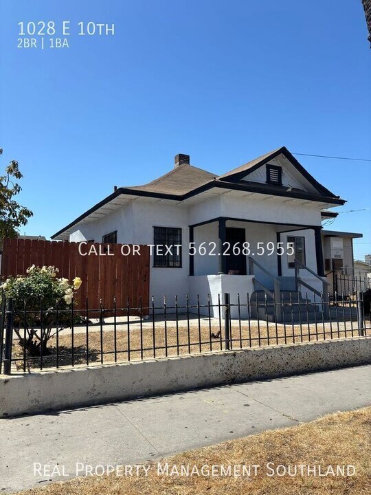 1028 E 10th St in Long Beach, CA - Building Photo