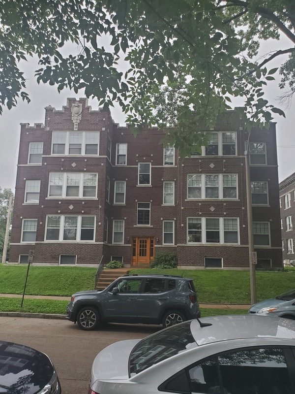 property at 324 Laurel St
