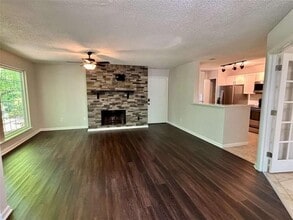 320 Hawkstone Way in Alpharetta, GA - Building Photo - Building Photo