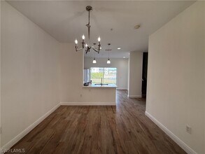 3255 Tamara Dr in Naples, FL - Building Photo - Building Photo