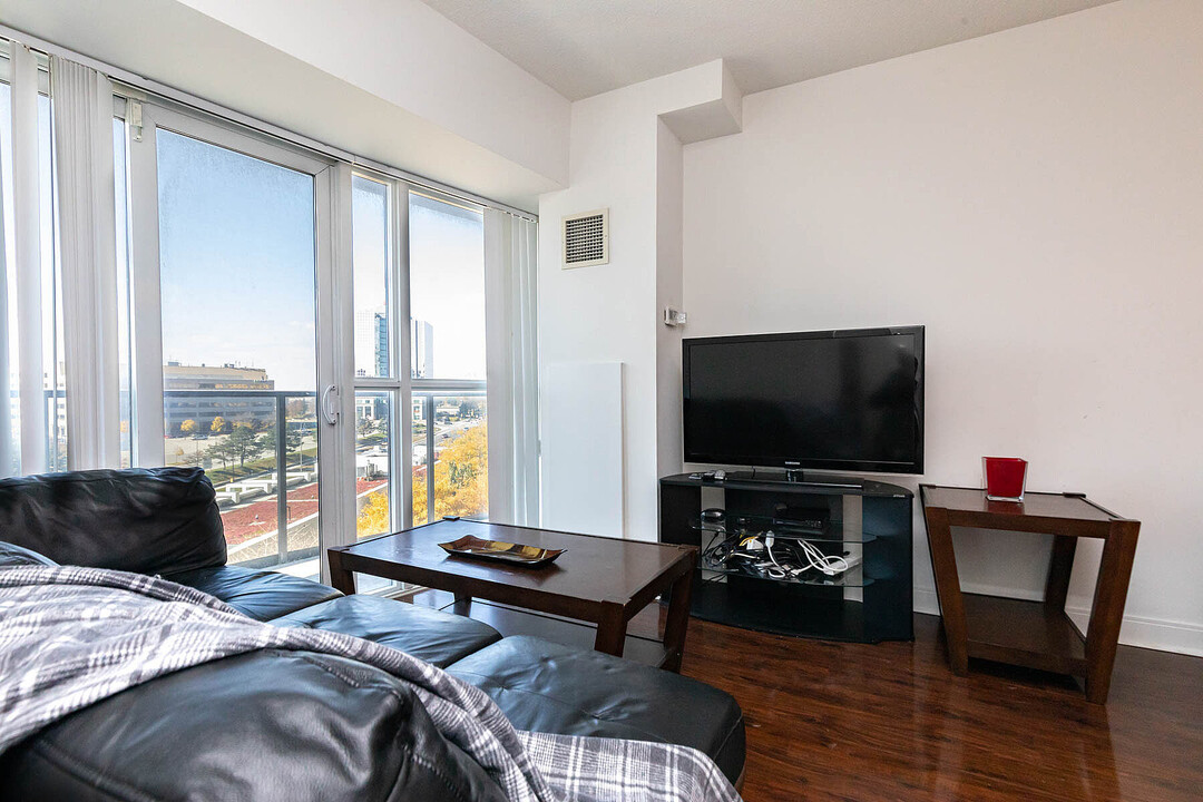 60 Absolute Ave in Mississauga, ON - Building Photo