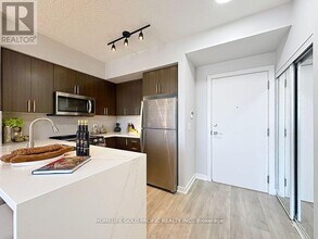 1603 Eglinton Ave W in Toronto, ON - Building Photo - Building Photo