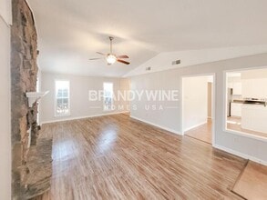 6395 Golden Park Dr in Memphis, TN - Building Photo - Building Photo