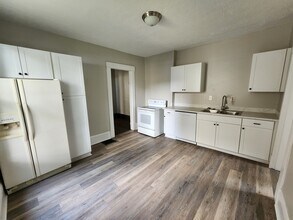 477 Wyandotte Ave, Unit 475 in Columbus, OH - Building Photo - Building Photo