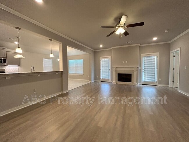 property at 350 S Emerald Woods Run
