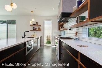 2515 Federal Ave in Los Angeles, CA - Foto de edificio - Building Photo