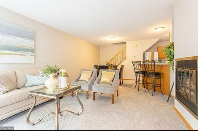 12756 Edgewater Path in Apple Valley, MN - Building Photo - Building Photo