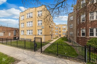 1145-49 N LeClaire Ave Apartments