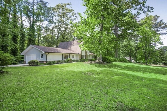 2820 Georgian Terrace in Marietta, GA - Building Photo - Building Photo