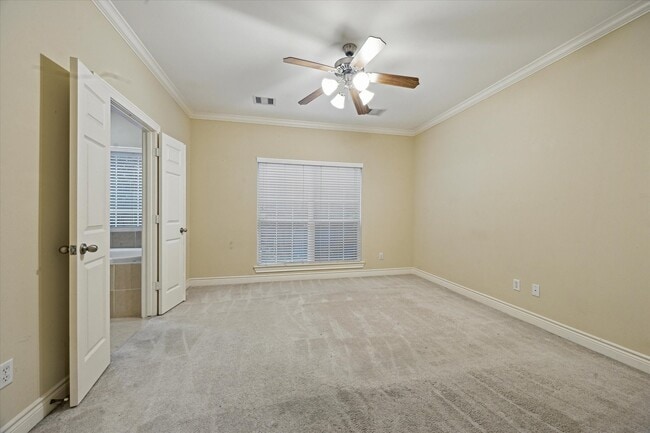 property at 9007 Harbor Hills Dr